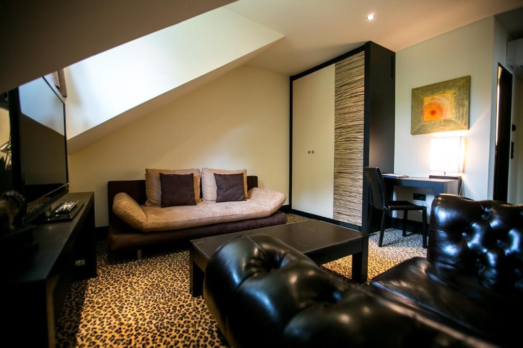 Hotel Seebrunn Am Wallersee เฮนน์ดอร์ฟ อัม วัลลาร์ซี ภายนอก รูปภาพ